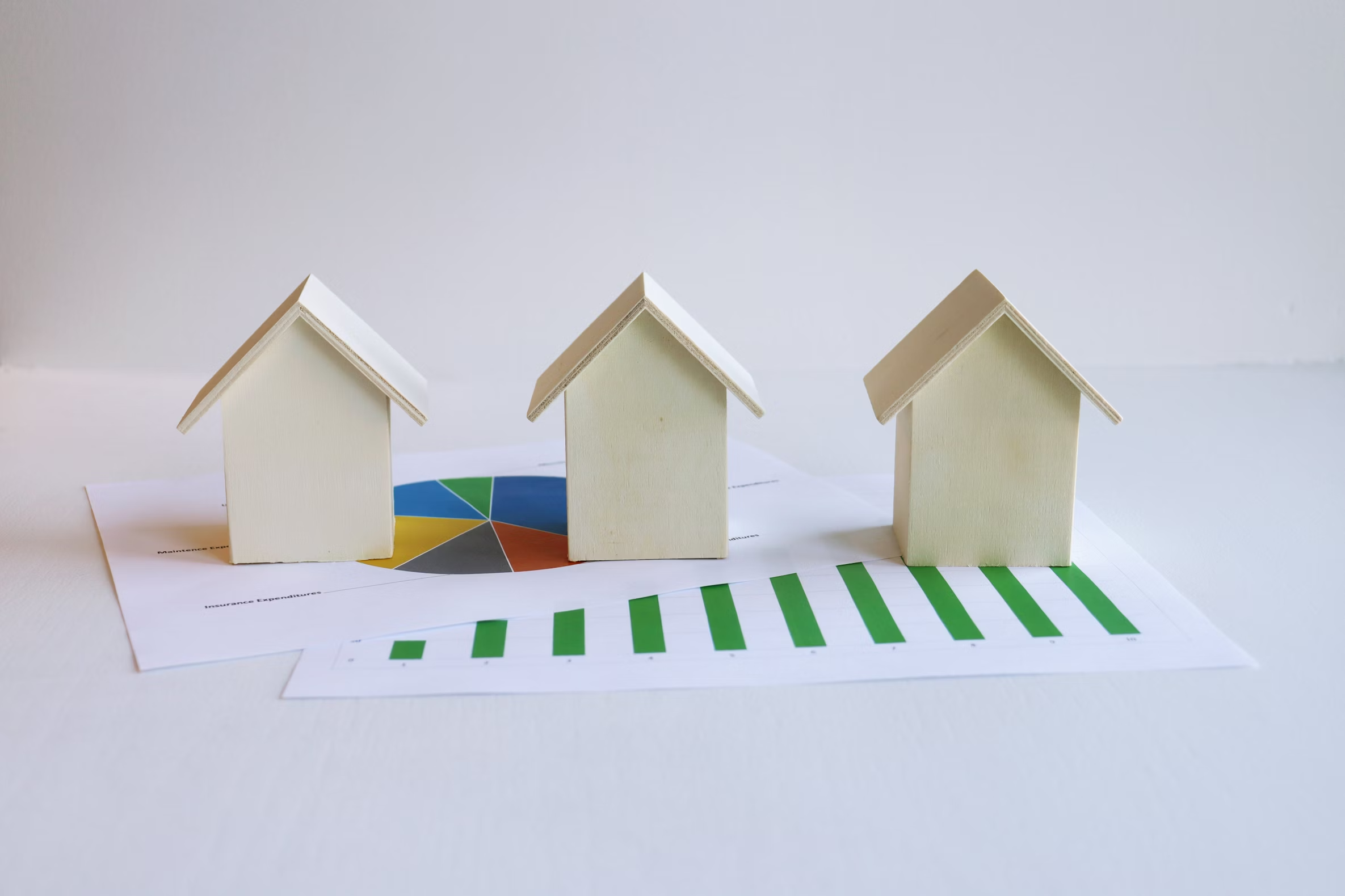 Fixed vs Adjustable-Rate Mortgages: What’s Right for You?